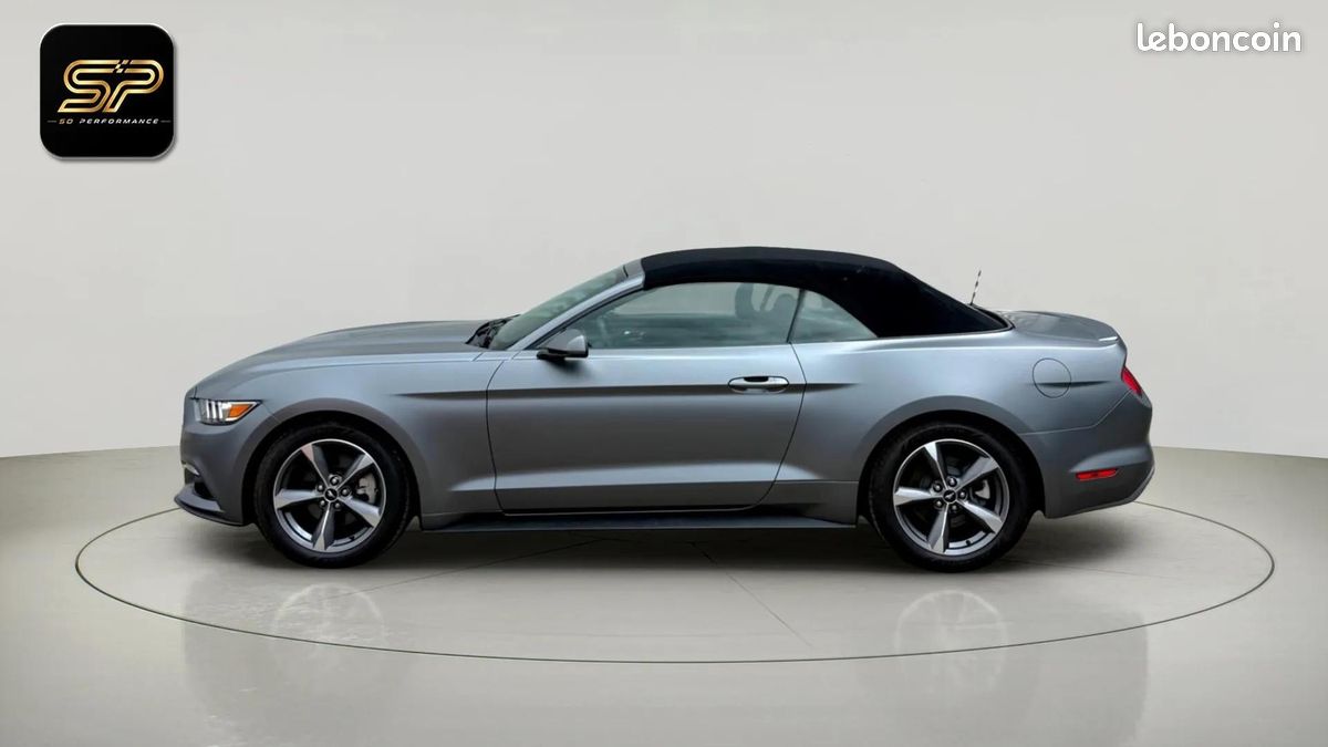 FORD Mustang Cabriolet * 305 ch * BVA * Faible Kilométrage * Caméra * Pack Performance (image 3)