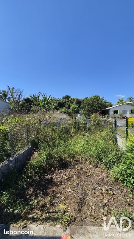 Terrain 1338 m² · à Saint-Pierre · 1 338 m² · 500 000 €