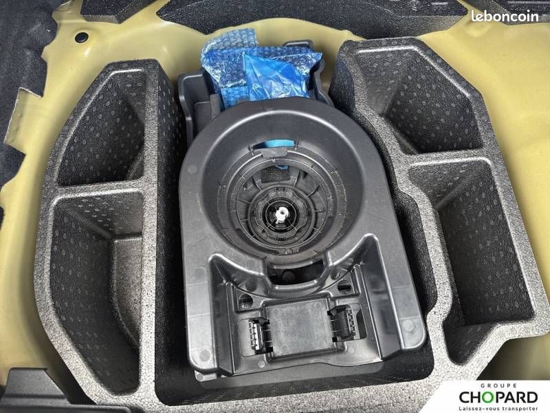 Peugeot 208 PureTech 100 S&S BVM6 Allure Pack (image 29)