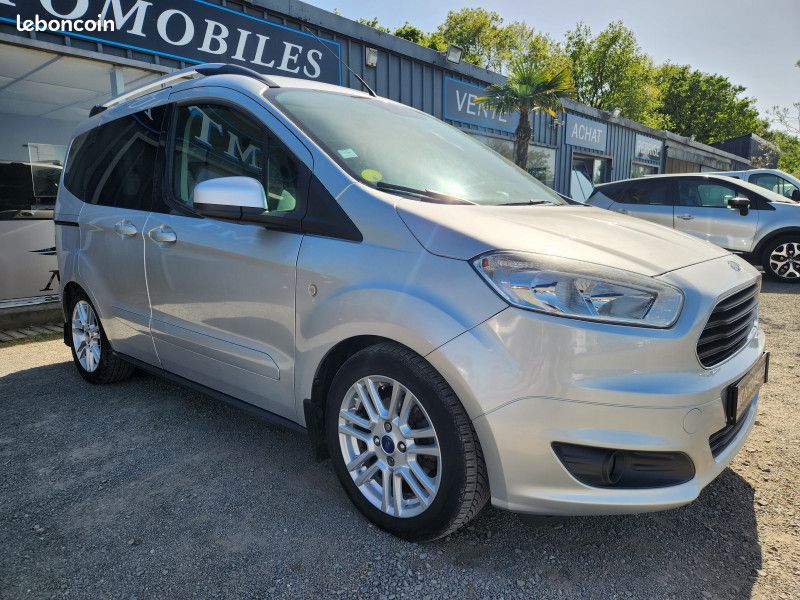 Ford TOURNEO COURIER 1.5 TD 75CH TITANIUM GARANTIE 12 MOIS (image 3)