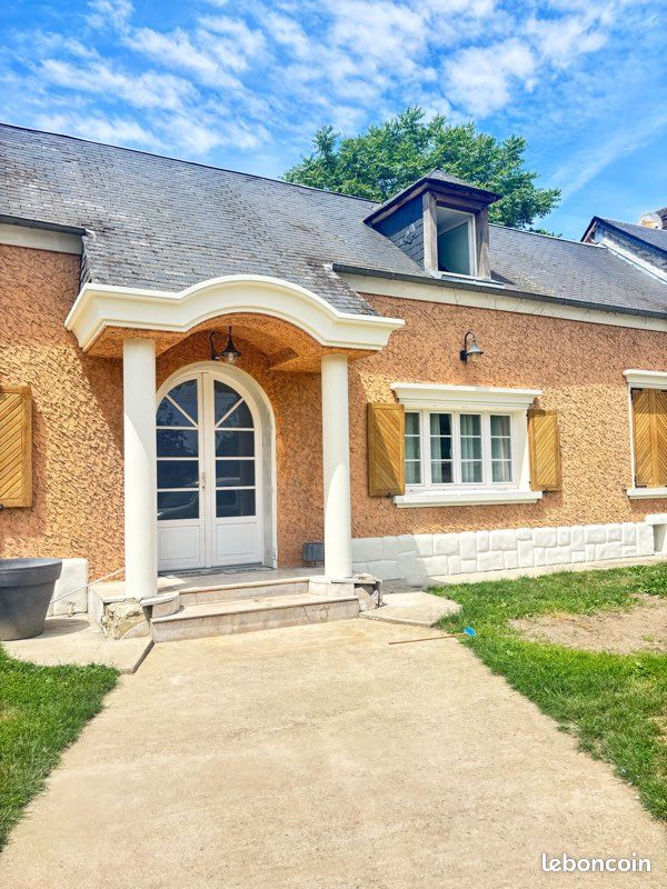 Maison 7 pièces 160 m² · à Fresne-Léguillon · 160 m² · 315 000 €