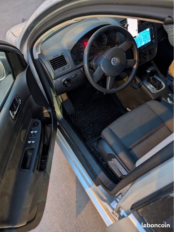 Golf V (image 1)