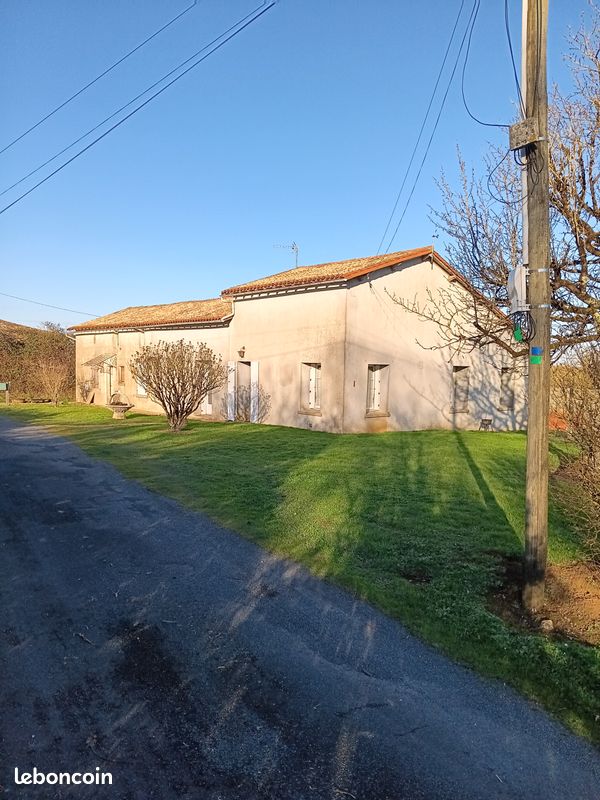 Maison 6 pièces 104 m² · à Clussais-la-Pommeraie · 104 m² · 120 000 €