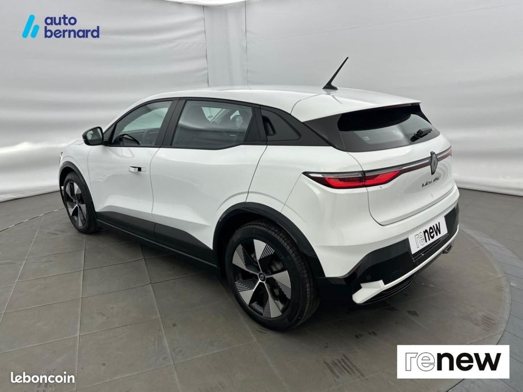 Renault Megane E-Tech Electric EV60 220ch Equilibre optimum charge (image 7)