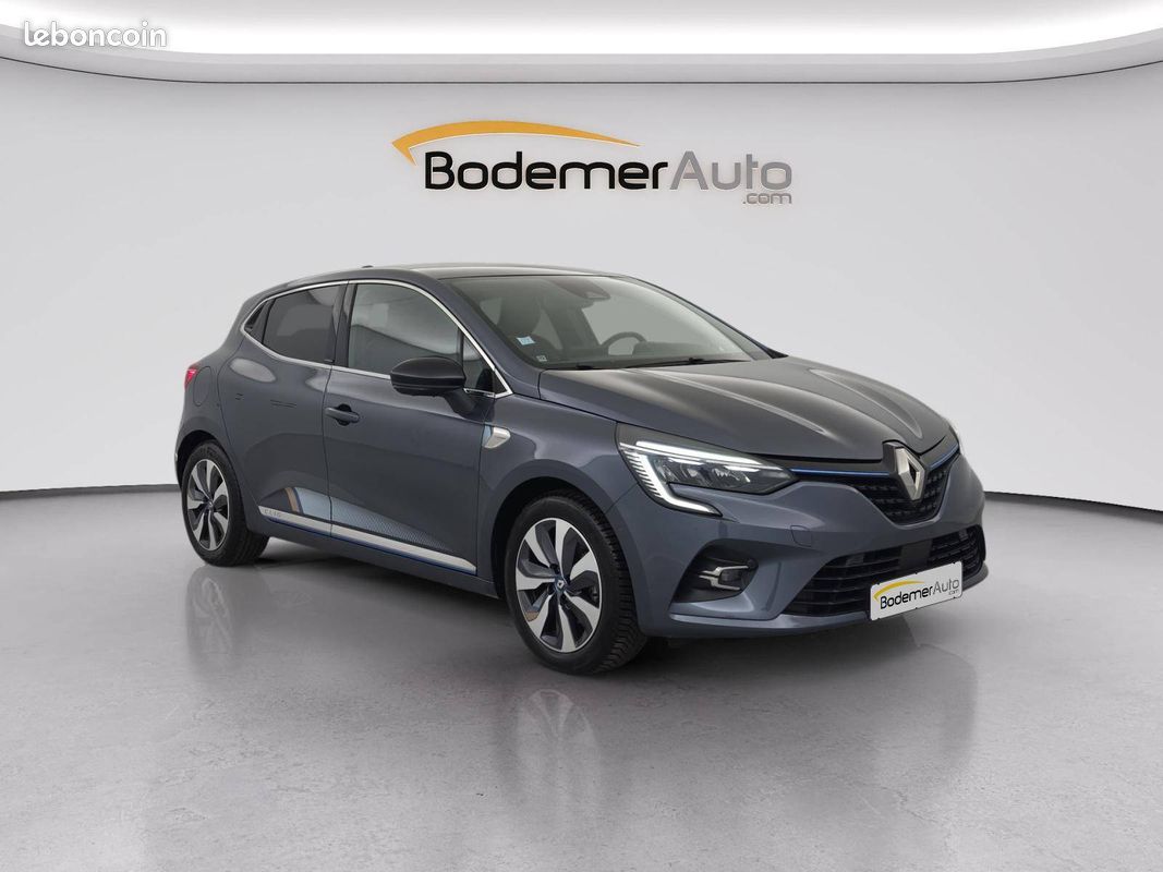 RENAULT Clio E-Tech 140 - 21 Première Edition (image 7)