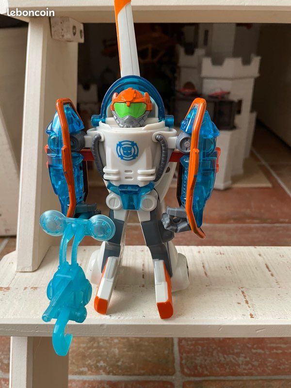 Figurine transformer 1er âge (image 1)