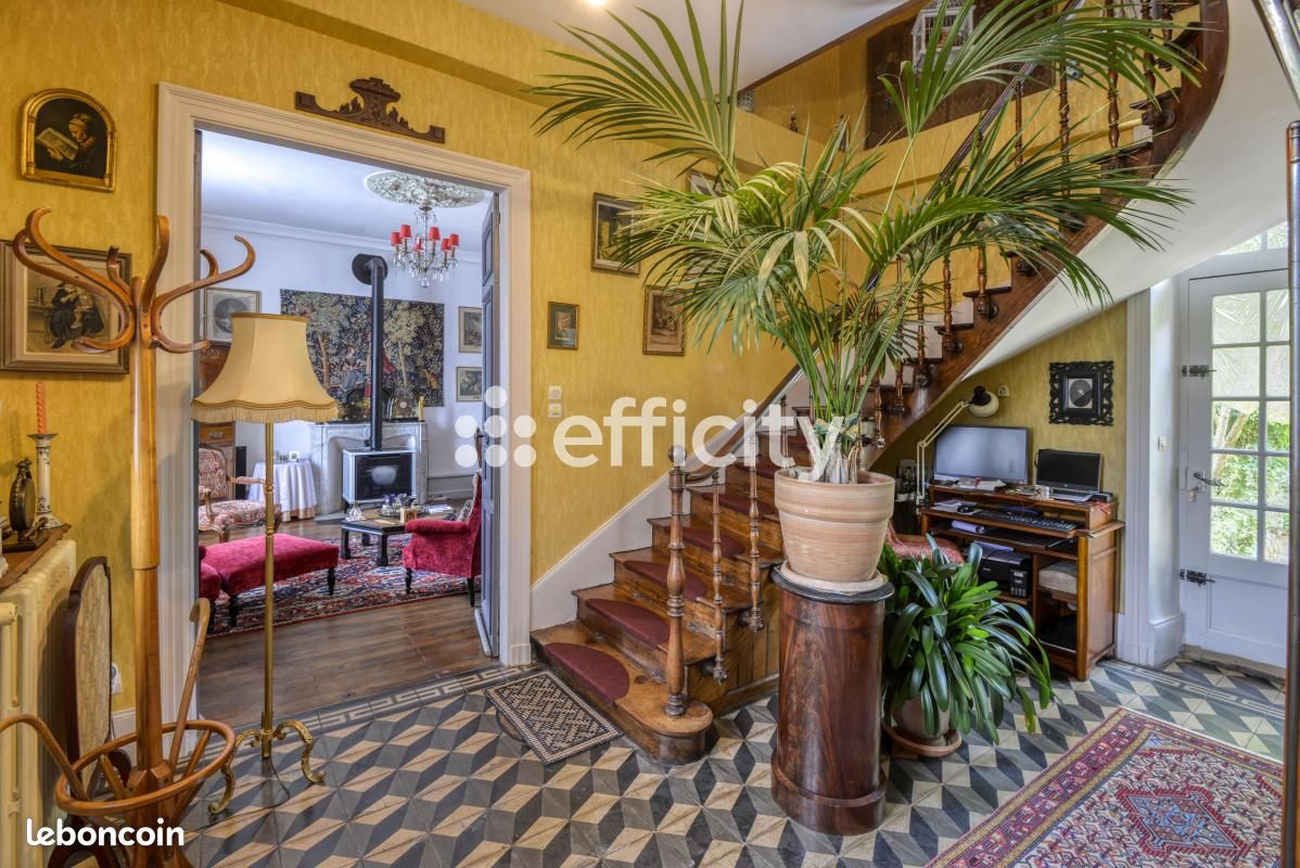 Maison 7 pièces 227 m² (image 3)