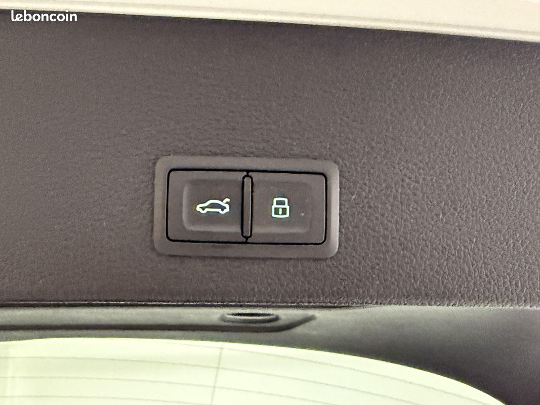 AUDI Q2 35 TFSI COD 150 S tronic 7 S Line (image 11)