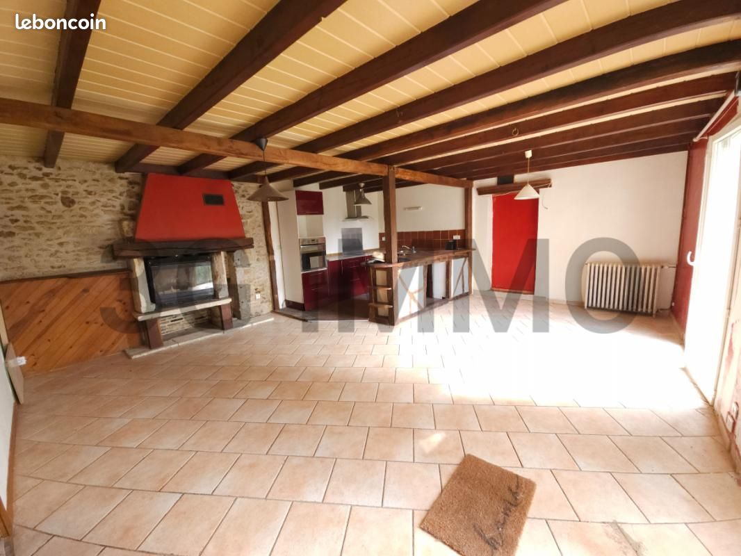 Maison 4 pièces 141 m² - Thénezay 79390 (image principale 4)