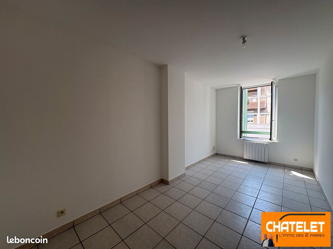 Appartement 2 pièces 44 m² · à Bourg-en-Bresse · 44 m² · 479 €