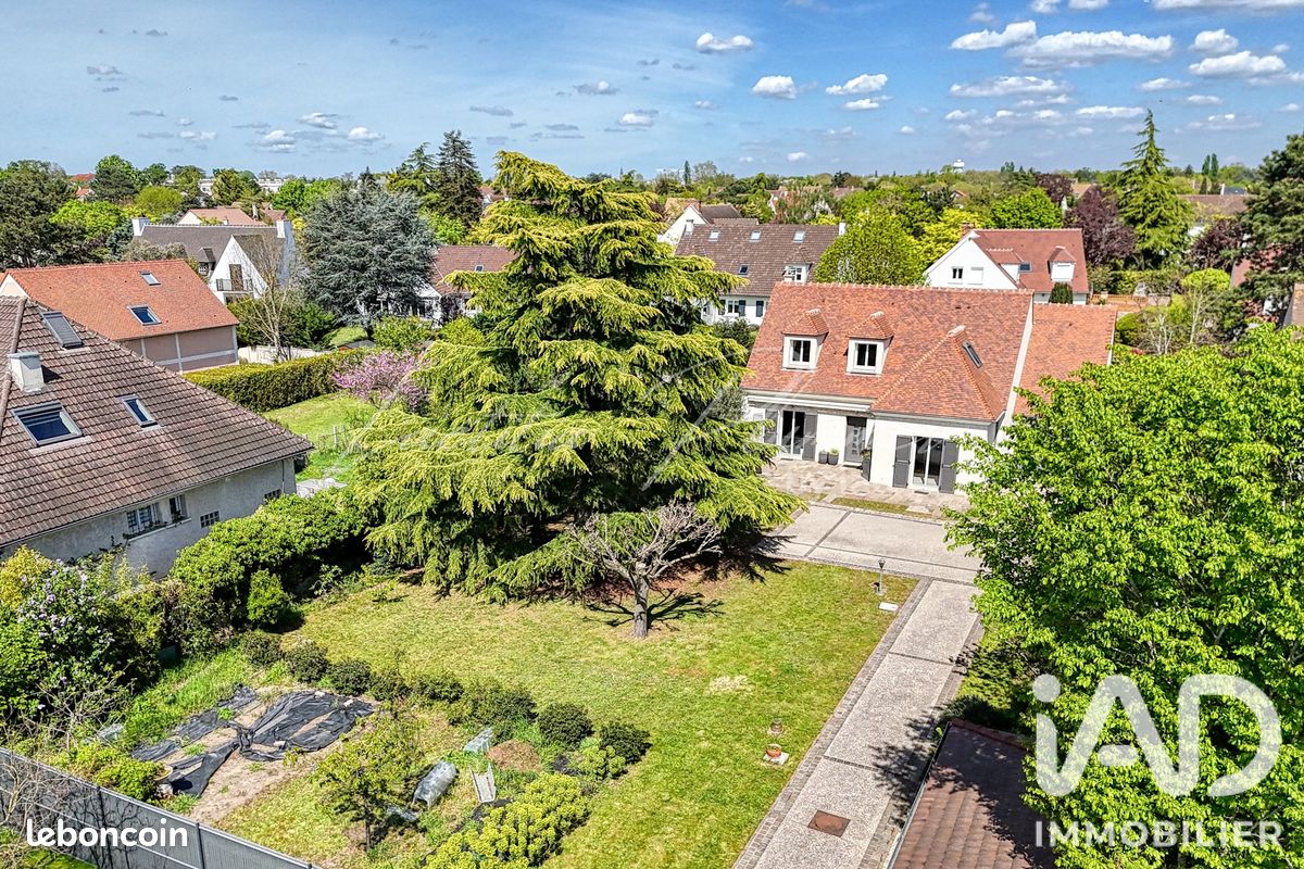 Maison 6 pièces 142 m² · à Croissy-sur-Seine · 142 m² · 1 290 000 €