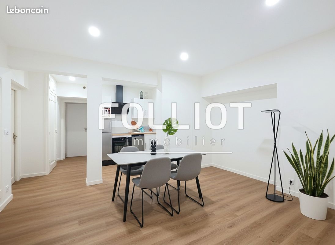 Appartement 3 pièces 53 m² · à Fougères · 53 m² · 600 €