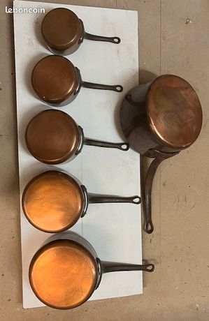 Plateau ovale vintage en cuivre, plat décoratif patiné