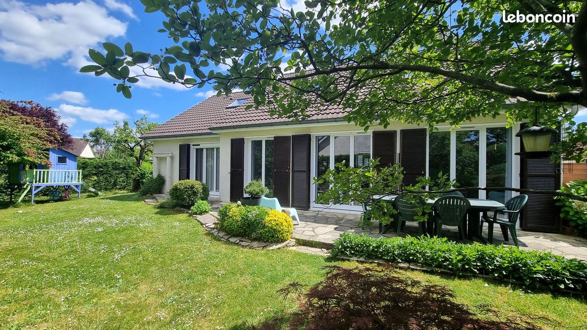 Maison 8 pièces 185 m² · à Ozoir-la-Ferrière · 185 m² · 519 000 €