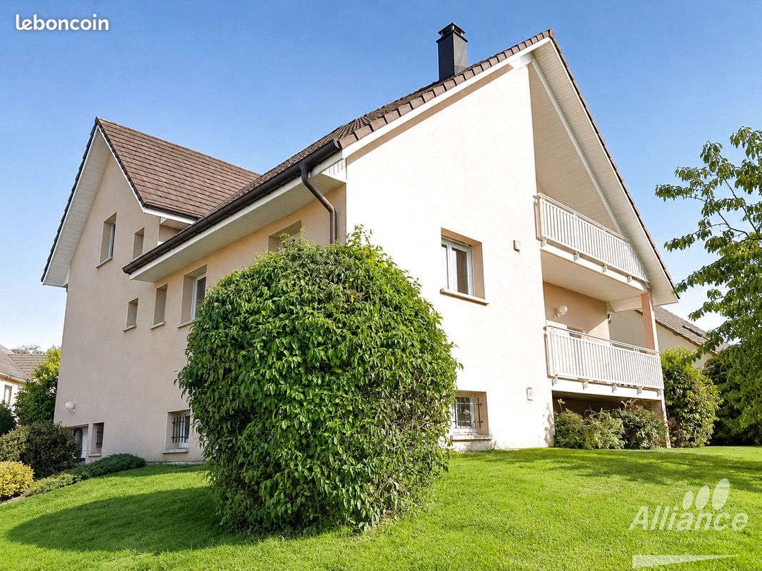 Maison 8 pièces 183 m² · à Beaucourt · 183 m² · 379 500 €