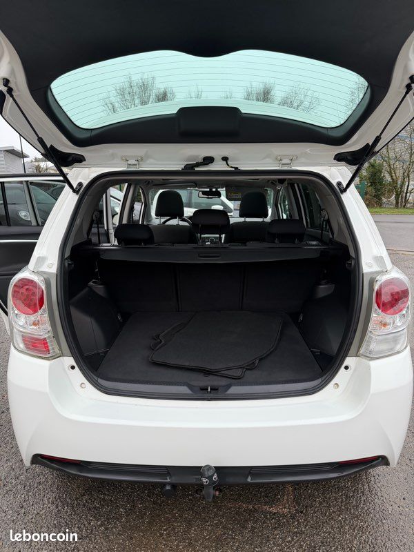 Toyoya verso feel style s&s /camera de recul - attelage attache remorque - bluetooth - toit panoramique / (image 7)