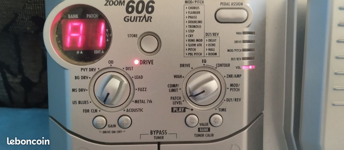 Pédale multi-effets ZOOM pour guitare (image 2)