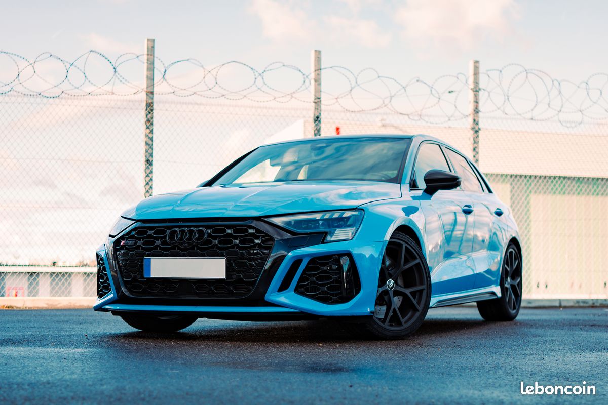 Location audi rs3 sportback pas cher à meyzieu Autres services