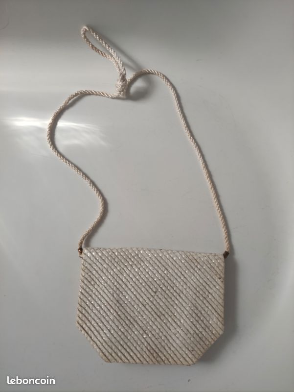 Mini-sac pochette Yves Saint-Laurent vintage (image 1)