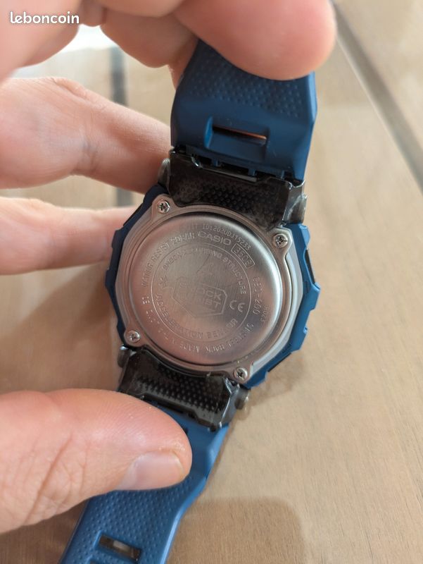 Casio G-Shock GBD-200 Bleu - HS / Pour Pièces ou Réparation (image 2)
