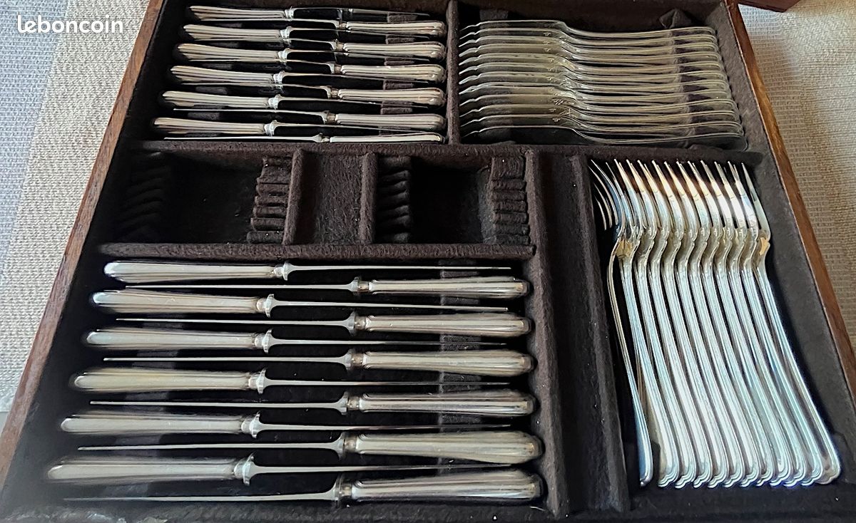 Ménagère pour 12 pers. (174 pièces) Christofle, métal argenté, Spatours dans un coffre TBE (image 18)