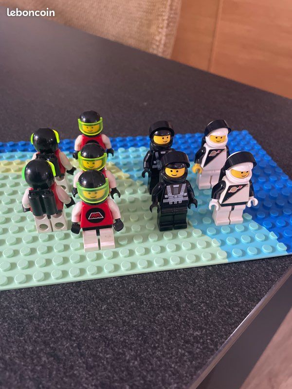 Lego figurine vintage espace (image 1)