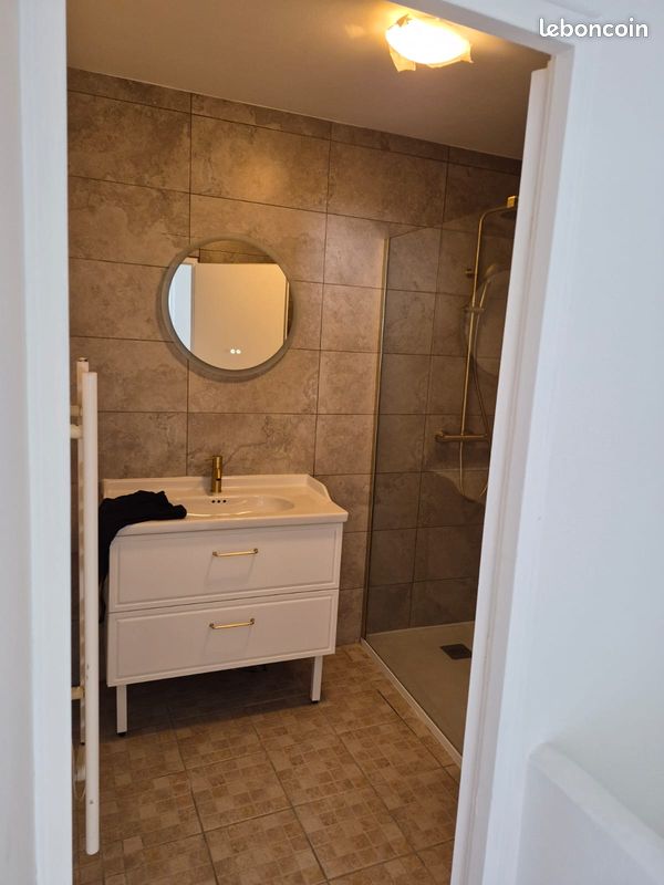 Maison 5 pièces 90 m² · à Châteauneuf-de-Gadagne · 90 m² · 225 000 €