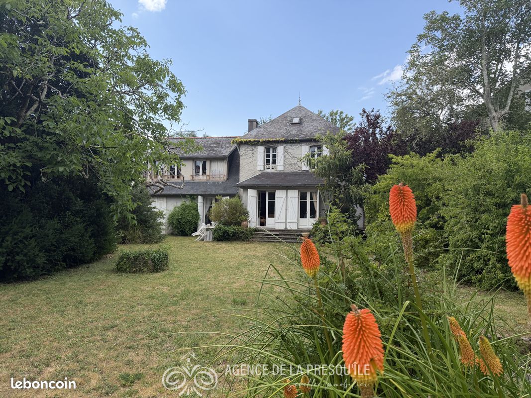 Maison 9 pièces 145 m² · à Crozon · 145 m² · 619 000 €