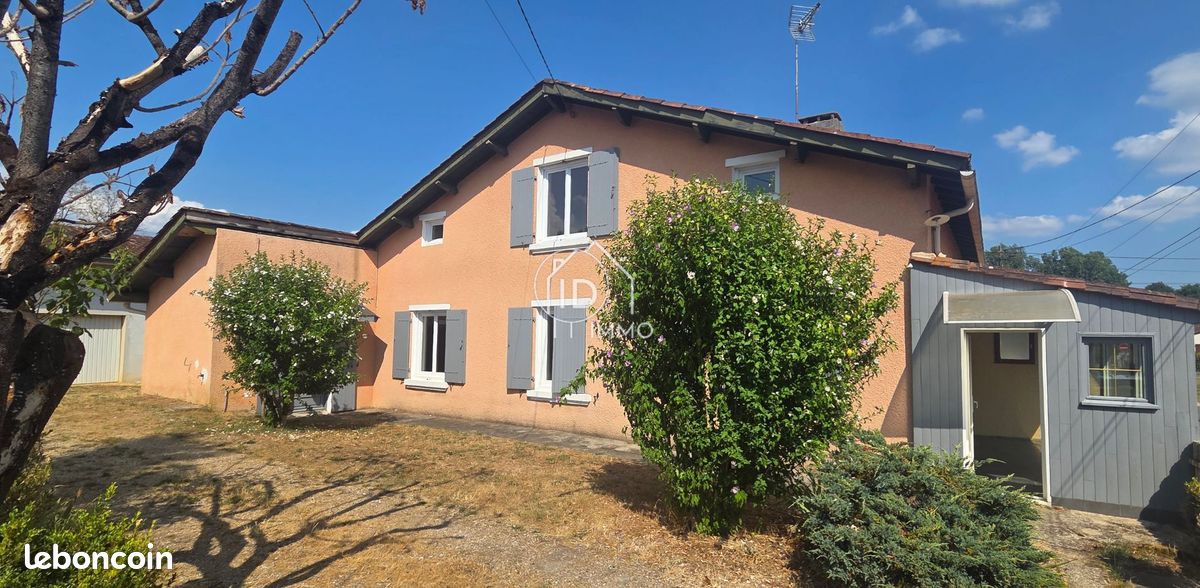 Maison 4 pièces 83 m² · à Saint-Laurent-des-Hommes · 83 m² · 152 000 €