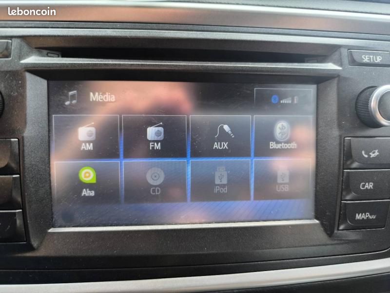 Toyota Auris HSD 136h Dynamic (image 24)