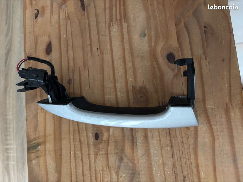 Poignée porte Renault Mégane 4 (image 2)