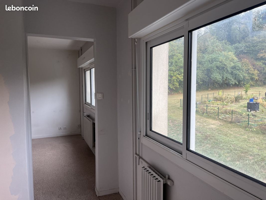 Appartement 2 pièces 27 m² · à Sault-Brénaz · 27 m² · 254 €/mois