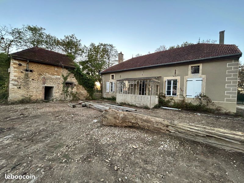 Maison 5 pièces 150 m² · à Cussangy · 150 m² · 120 000 €