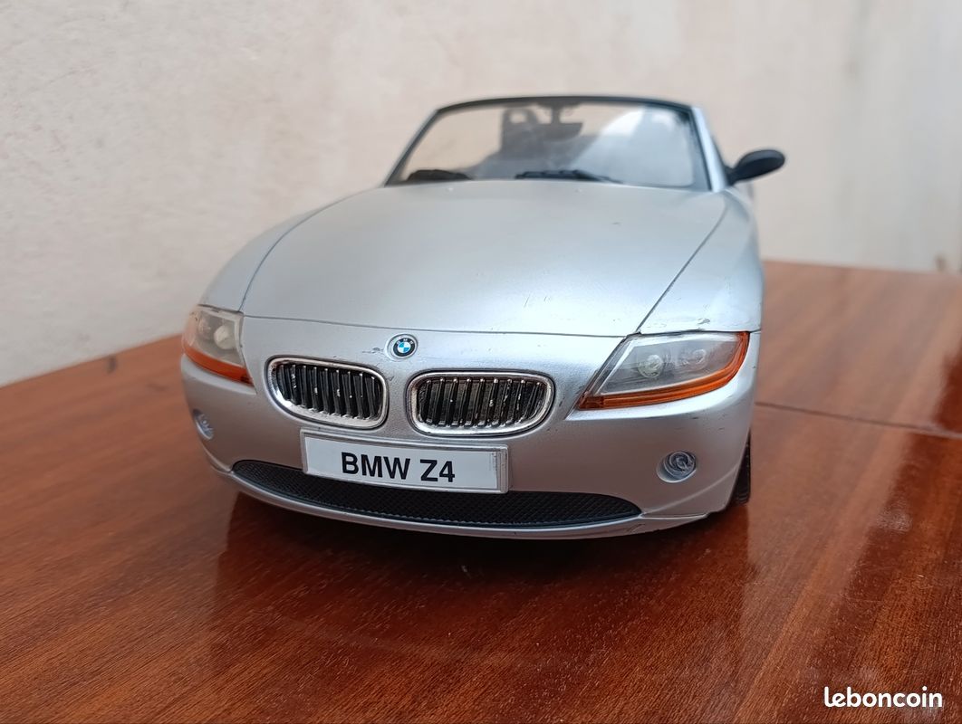 BMW Z4 décapotable 🚘 (pour Ken ou Barbie) manque 1 rétroviseur (image 2)