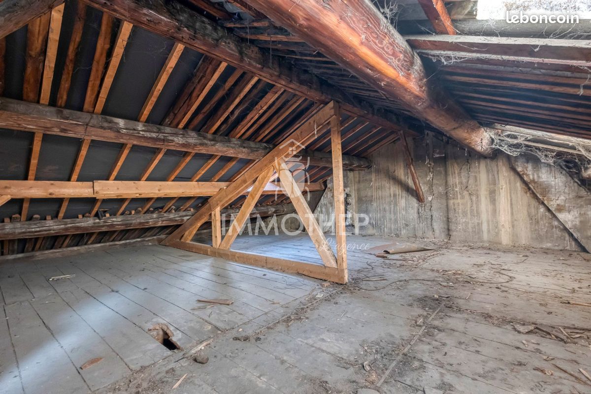 Appartement 4 pièces 58 m² · à Voiron · 58 m² · 65 000 €