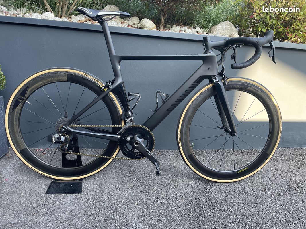 Canyon aeroad Vélos