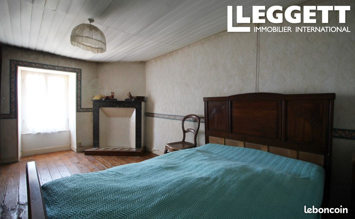Maison 9 pièces 127 m² - Lupsault 16140 (image principale 7)