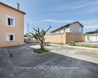 Maison 395 000 € - 259 m²