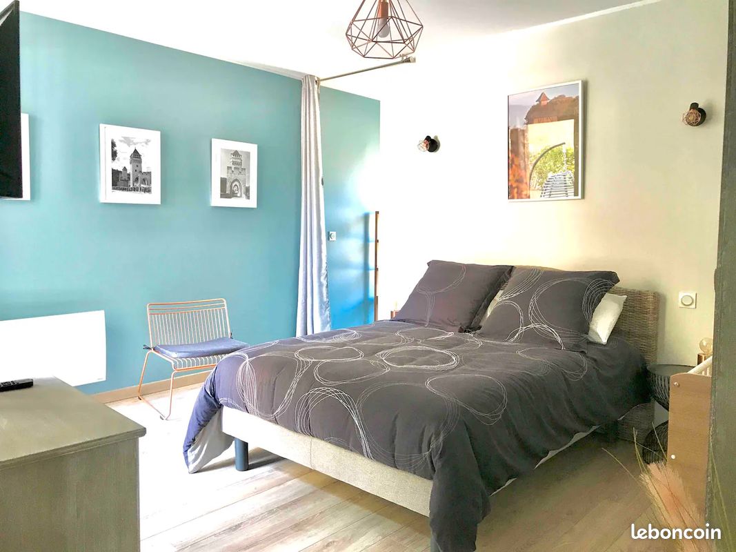FLEUR DE NOYER Gîte de charme avec spa et piscine privatifs 8pers 4ch 5sdb (image 7)