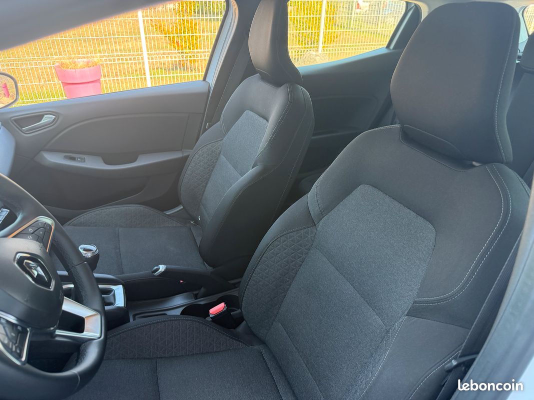 Renault clio 5 1.0 sce 65 cv modèle 2021 très bon état général seulement 60 000 kms très faible consommation (image 10)
