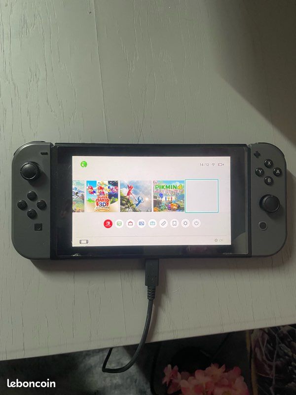 Switch 1 avec joycon et jeux et connecteur tv (image 4)