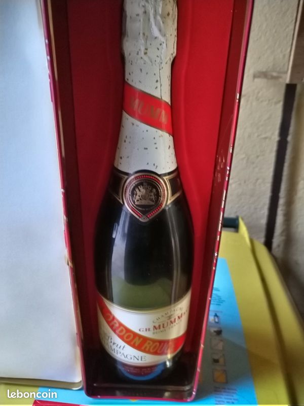 Champagne MUMM dans boîte métal (image 4)
