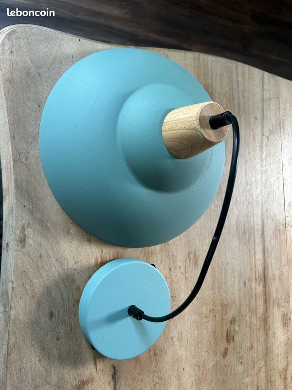 Suspension luminaire (image 1)