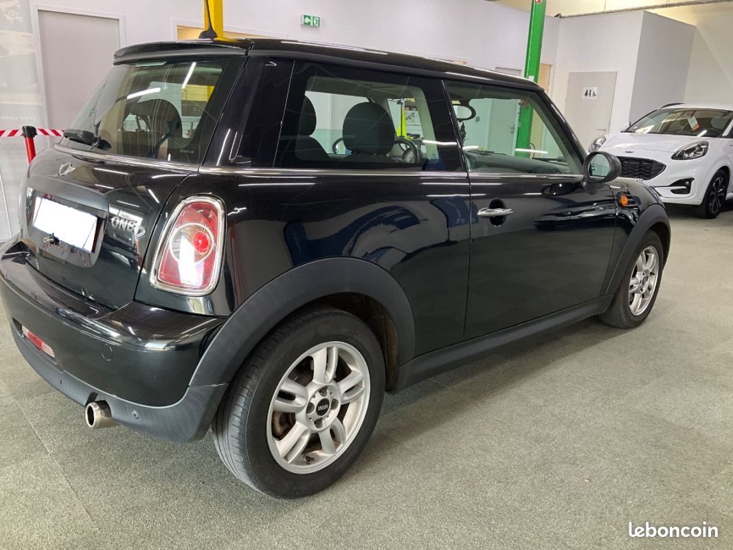 Mini cooper one d 1.6 d 90 cv (r56) phase 2 en l\'etat bruit moteur (image 2)
