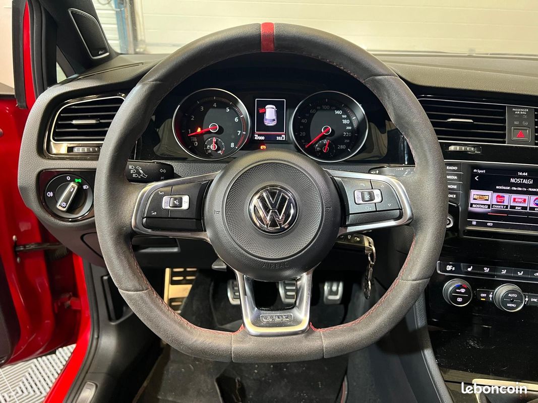 VOLKSWAGEN GOLF VII 2.0L TSI 265CH GTI Clubsport (image 12)
