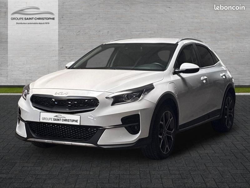 Kia XCeed 1.6 GDi 105ch + Plug-In 60.5ch Black & White Edition DCT6 MY22 (image 2)