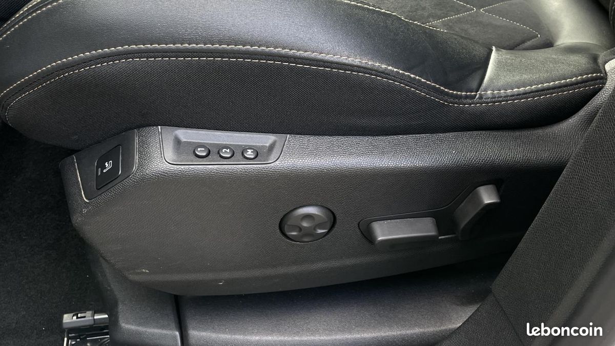 Peugeot 3008 GT BlueHDI 180 EAT8 (image 14)