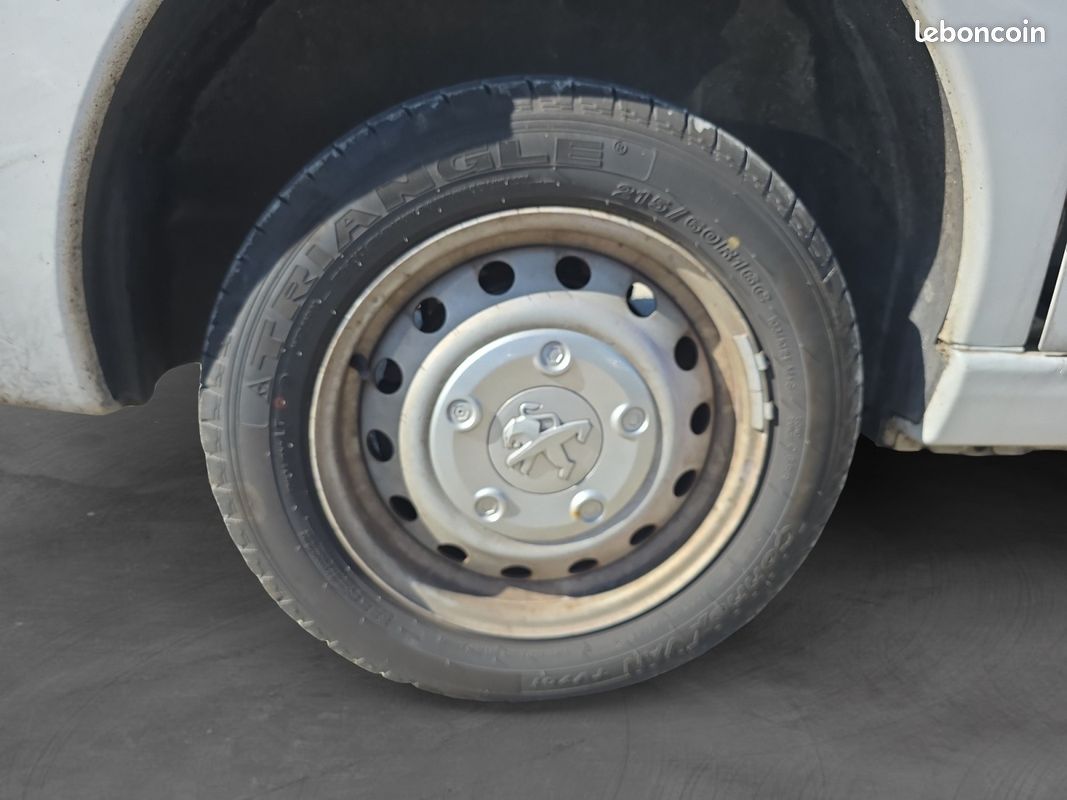 Peugeot expert fourgon 1.6 hdi 90 fap pack clim tole 229 l2h1 n (image 17)