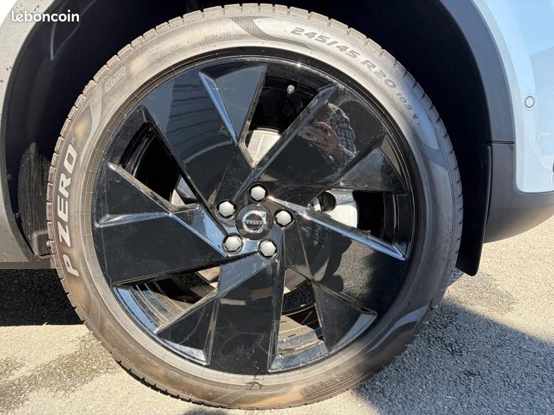 Volvo XC40 B3 163ch Black Edition DCT 7 (image 10)