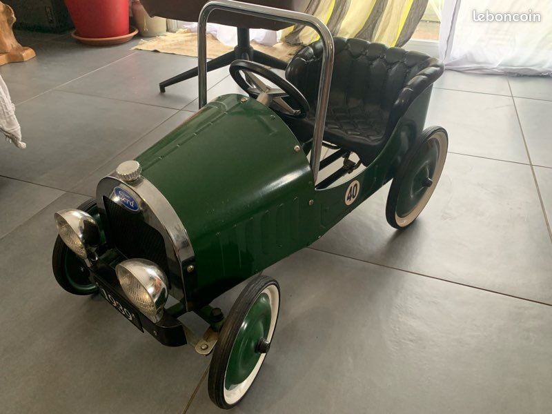 Voiture à pédales ancienne enfant - jouets-voitures-a